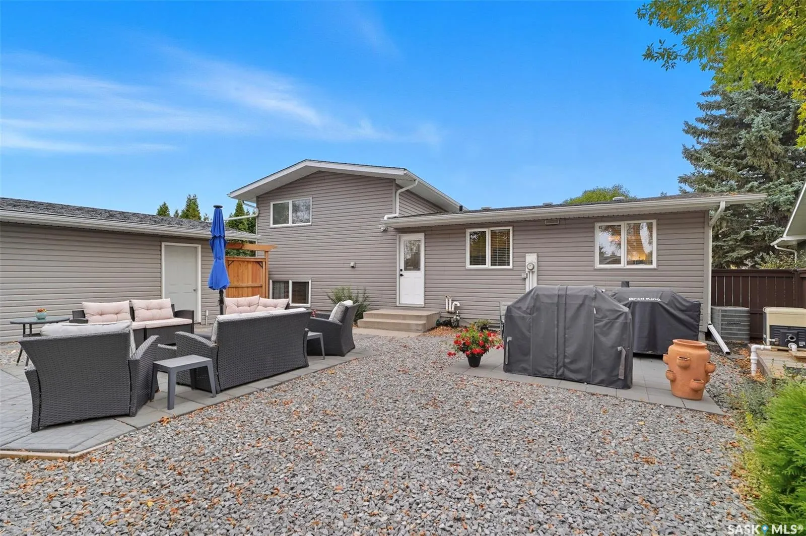 148 St Lawrence CRESCENT