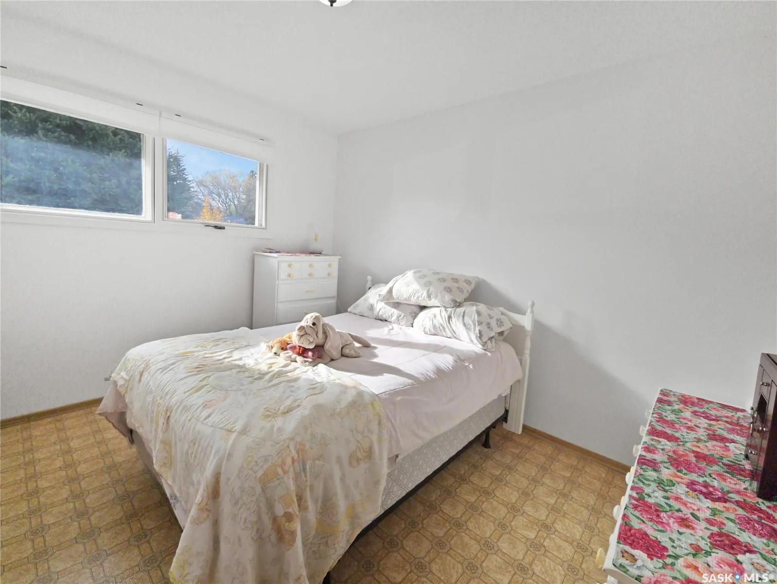 63 Marlborough CRESCENT