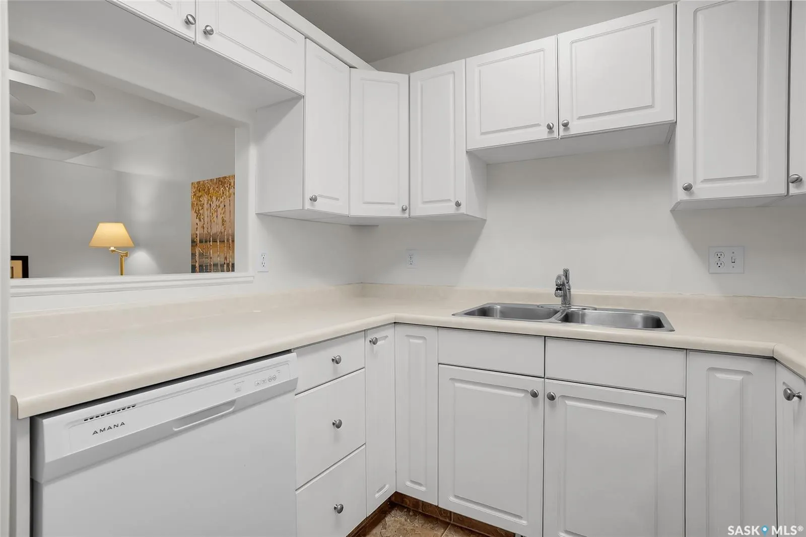 102 WILLOW STREET E, #19