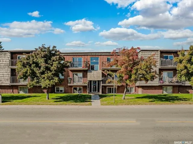 20 Assiniboine STREET, #11