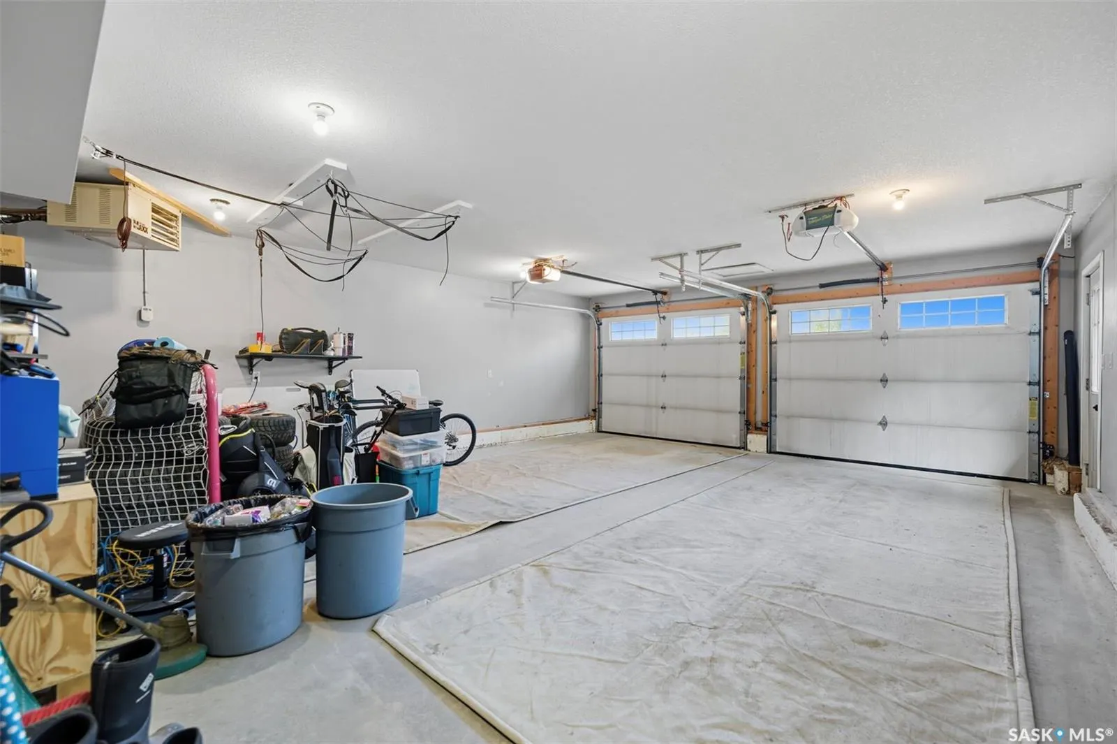 101 6th AVENUE W