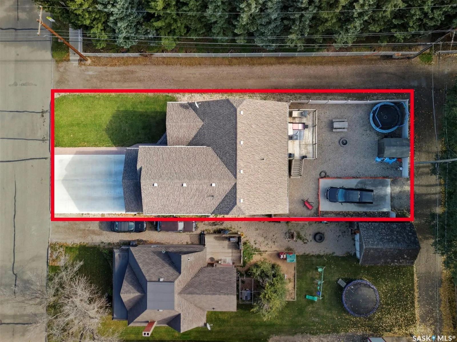 101 6th AVENUE W