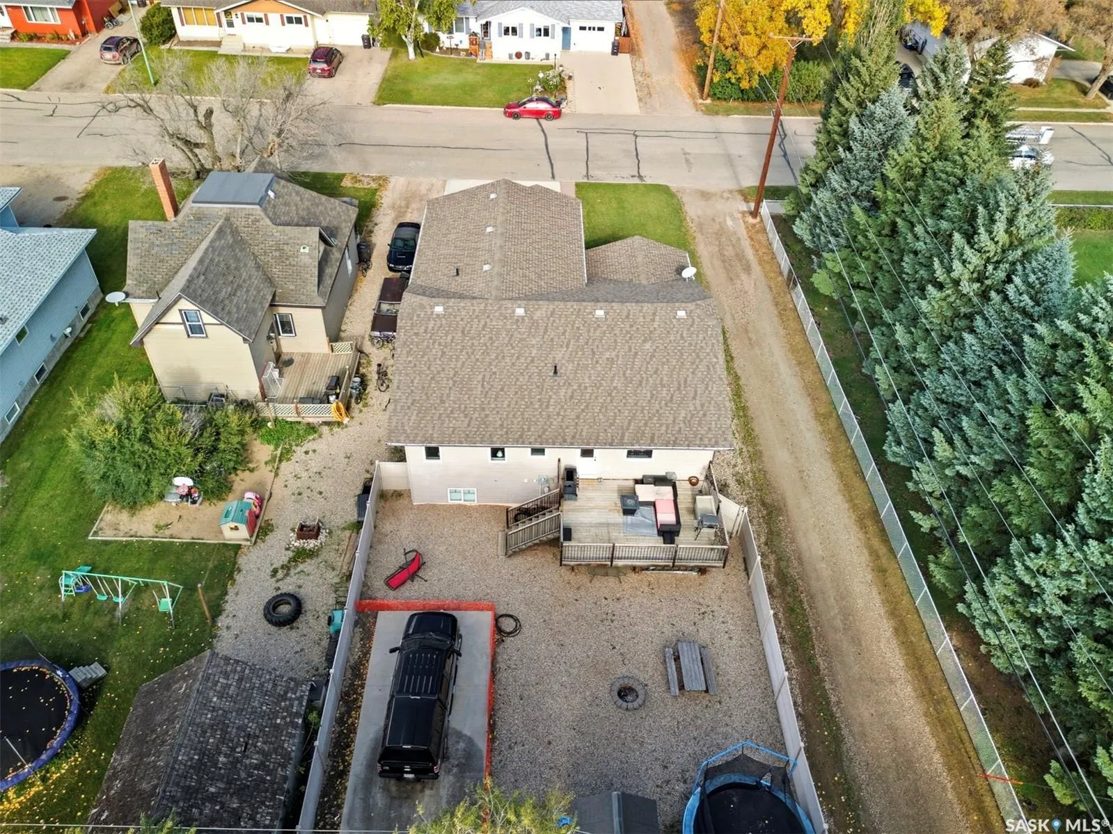101 6th AVENUE W