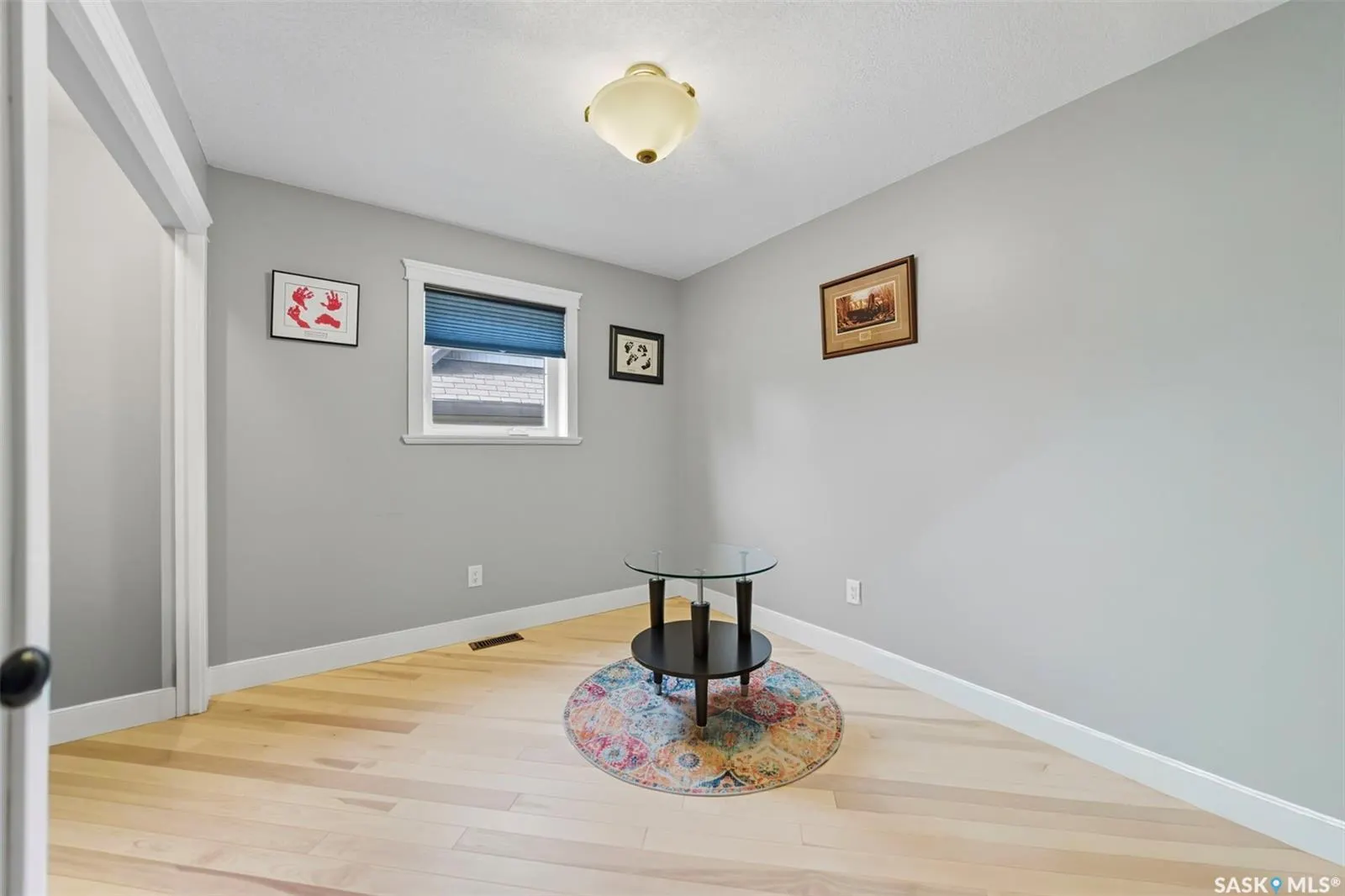 101 6th AVENUE W
