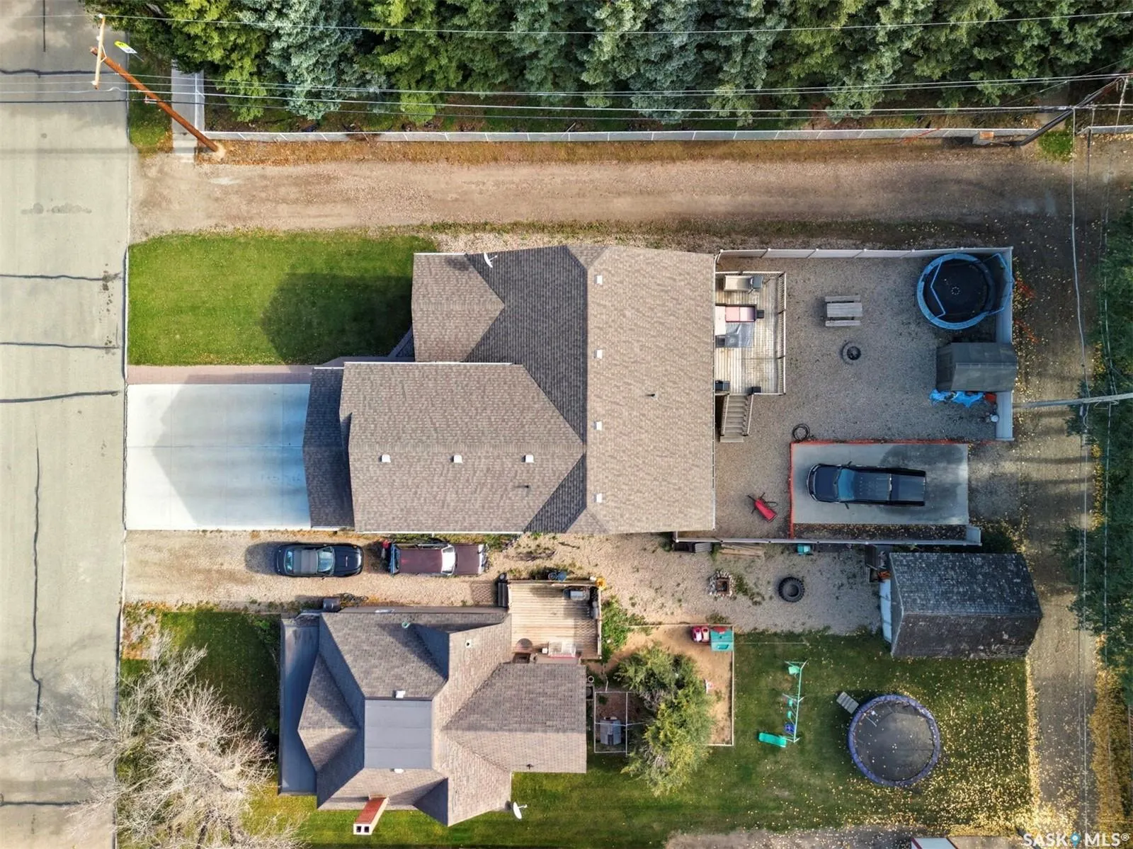 101 6th AVENUE W