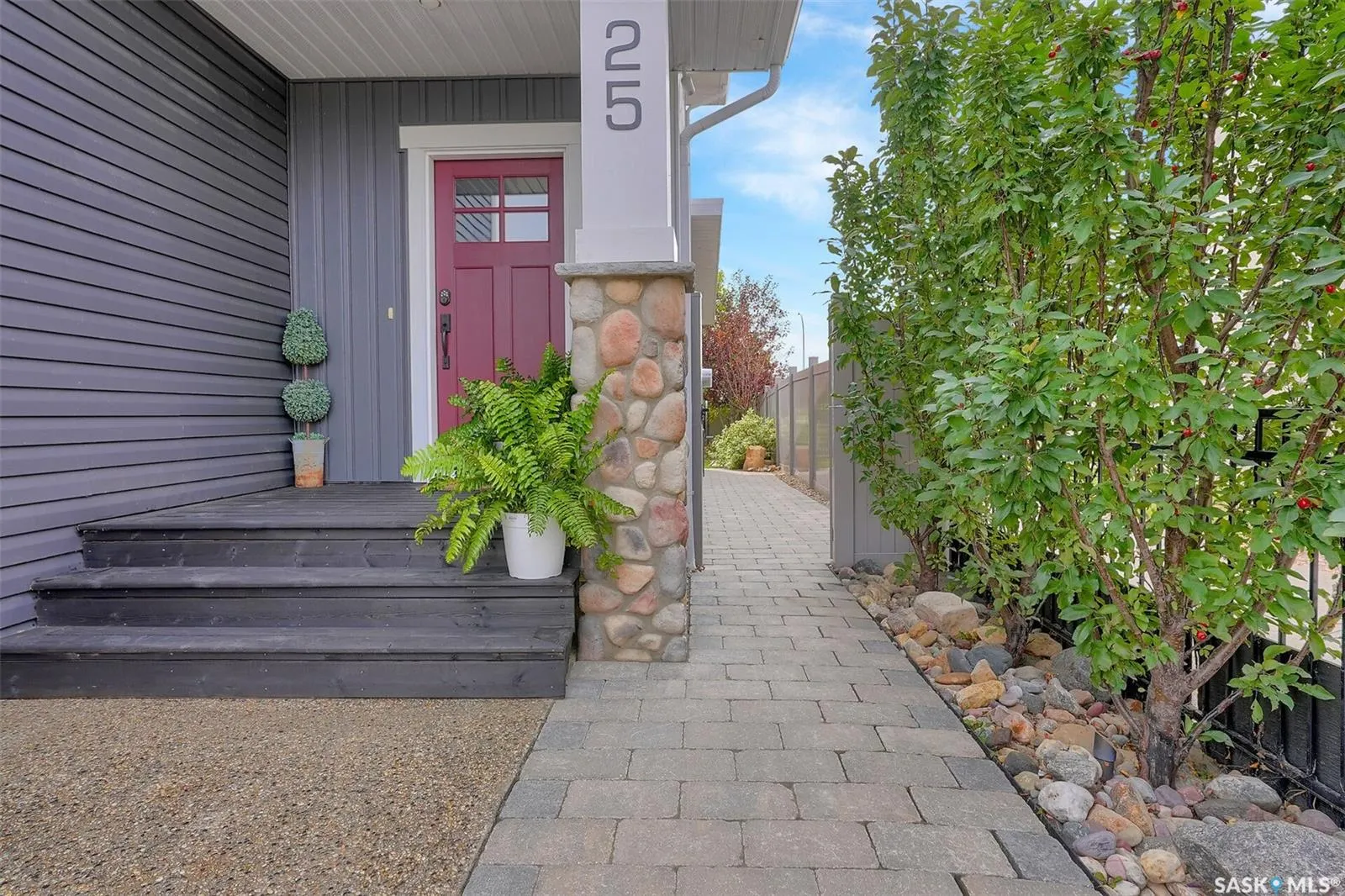 25 Hudson DRIVE
