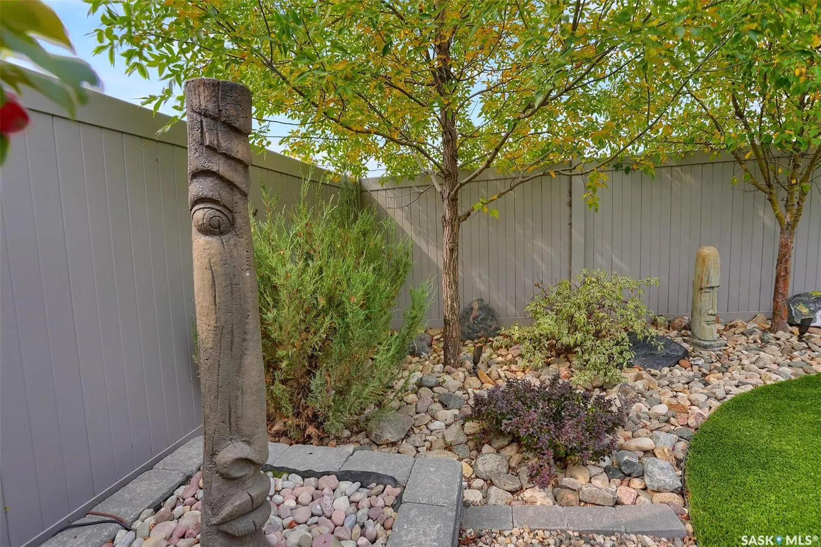 25 Hudson DRIVE