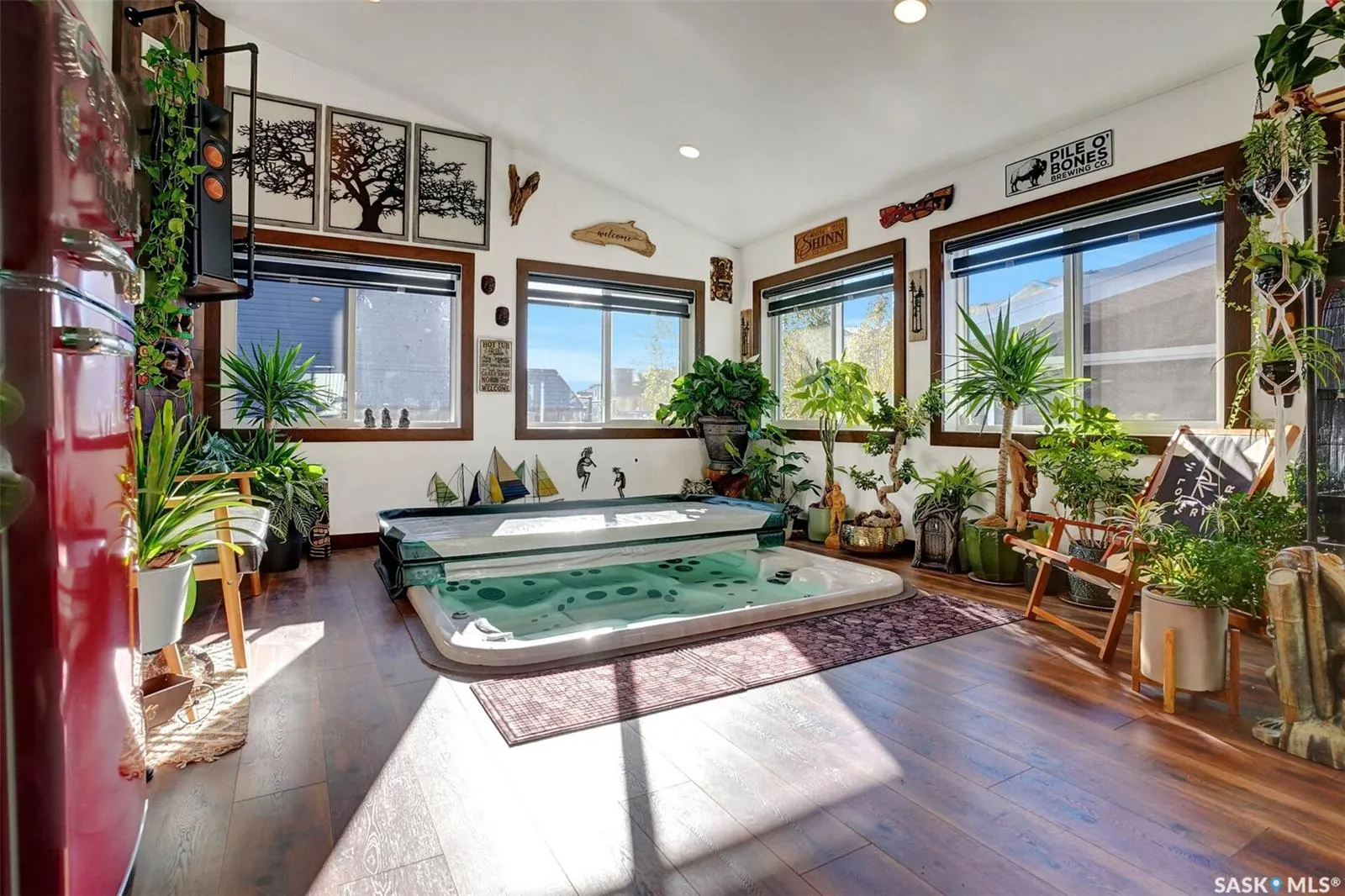 25 Hudson DRIVE