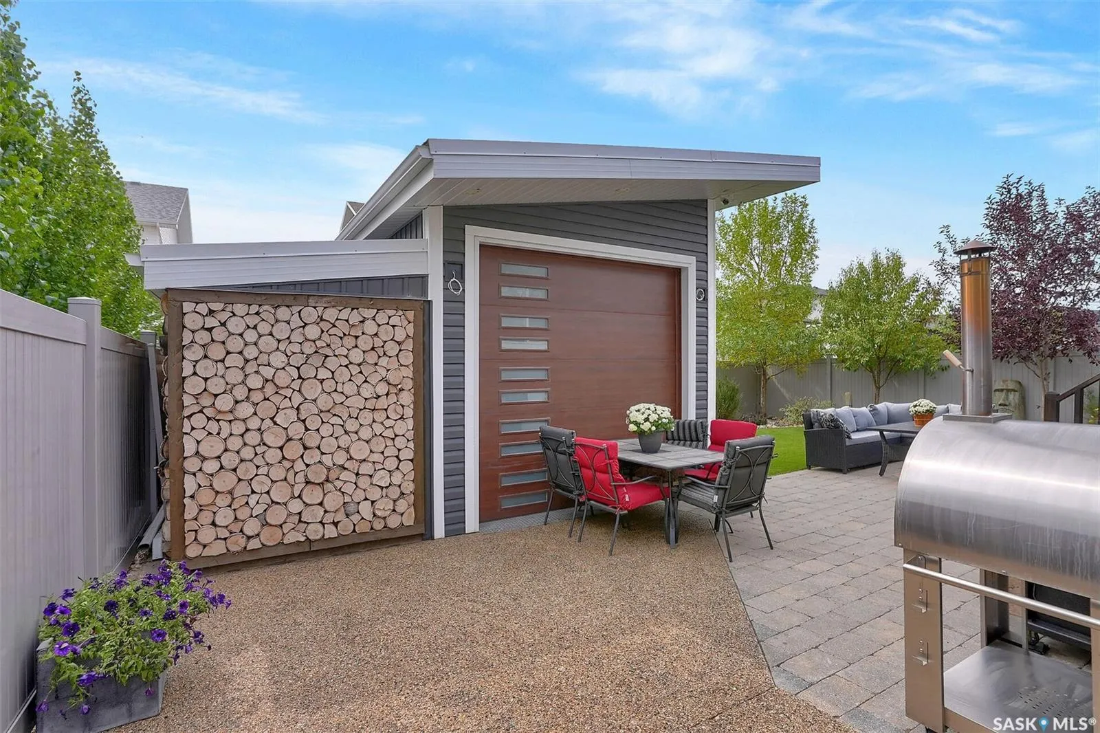 25 Hudson DRIVE