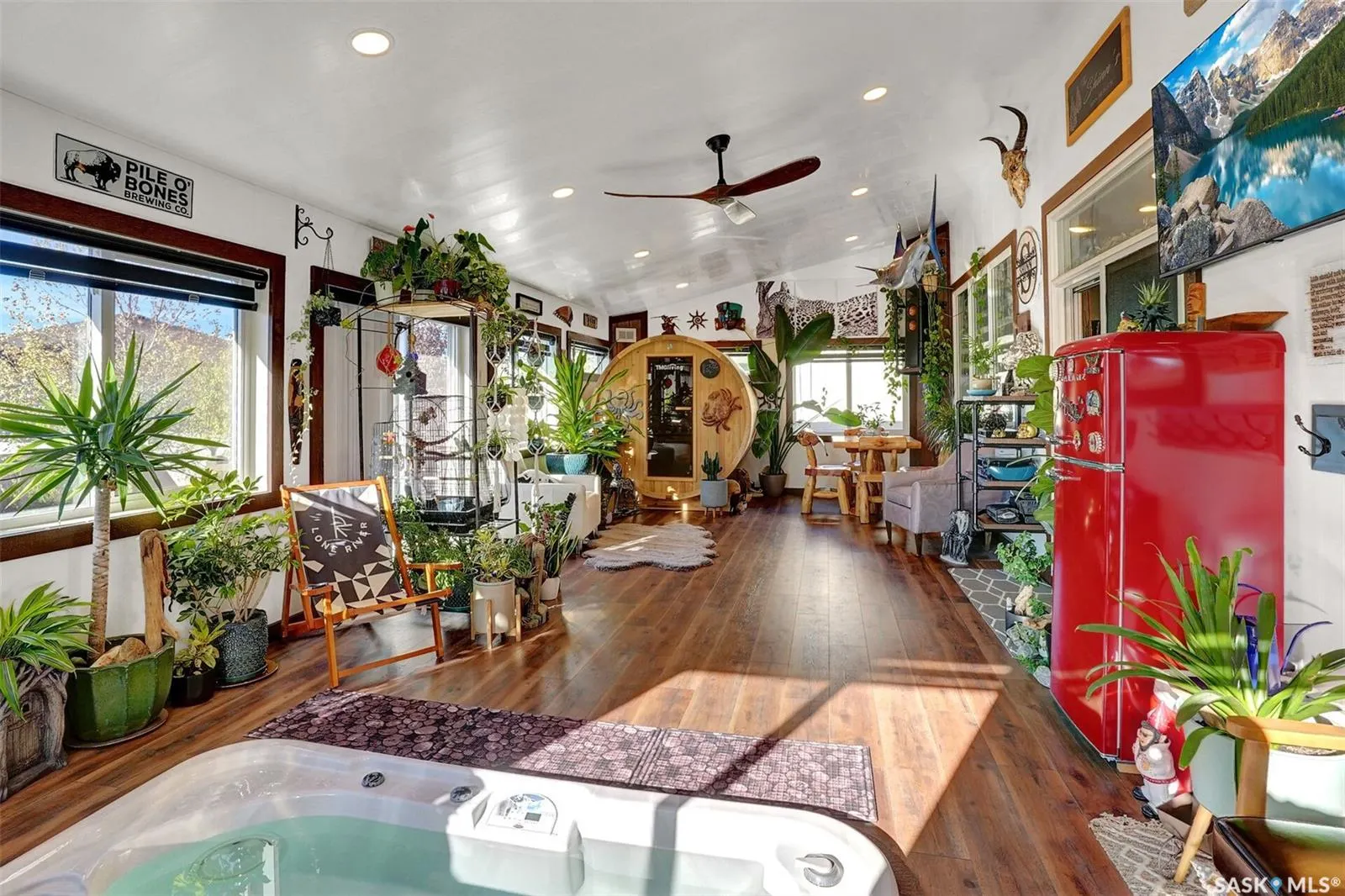 25 Hudson DRIVE