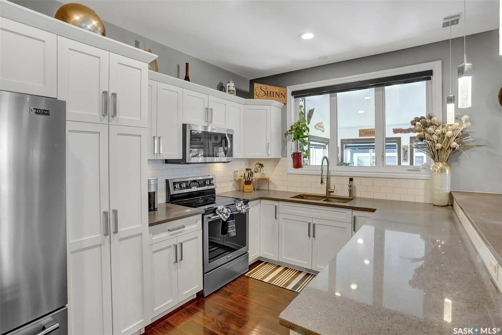 25 Hudson DRIVE