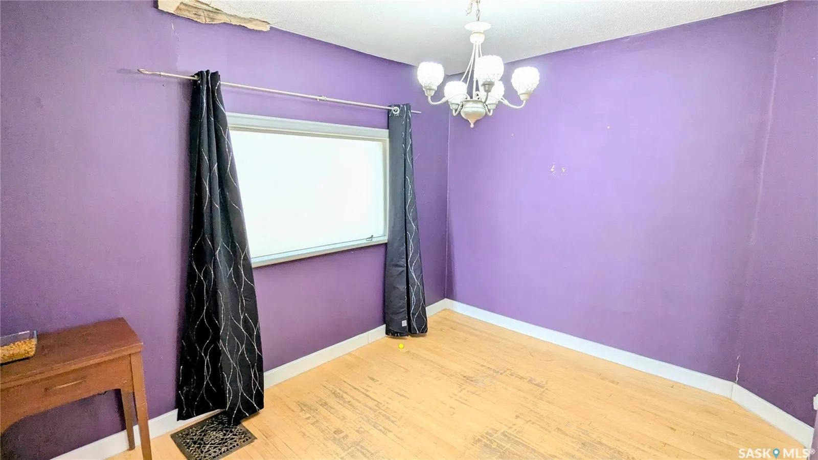 404 25th STREET W