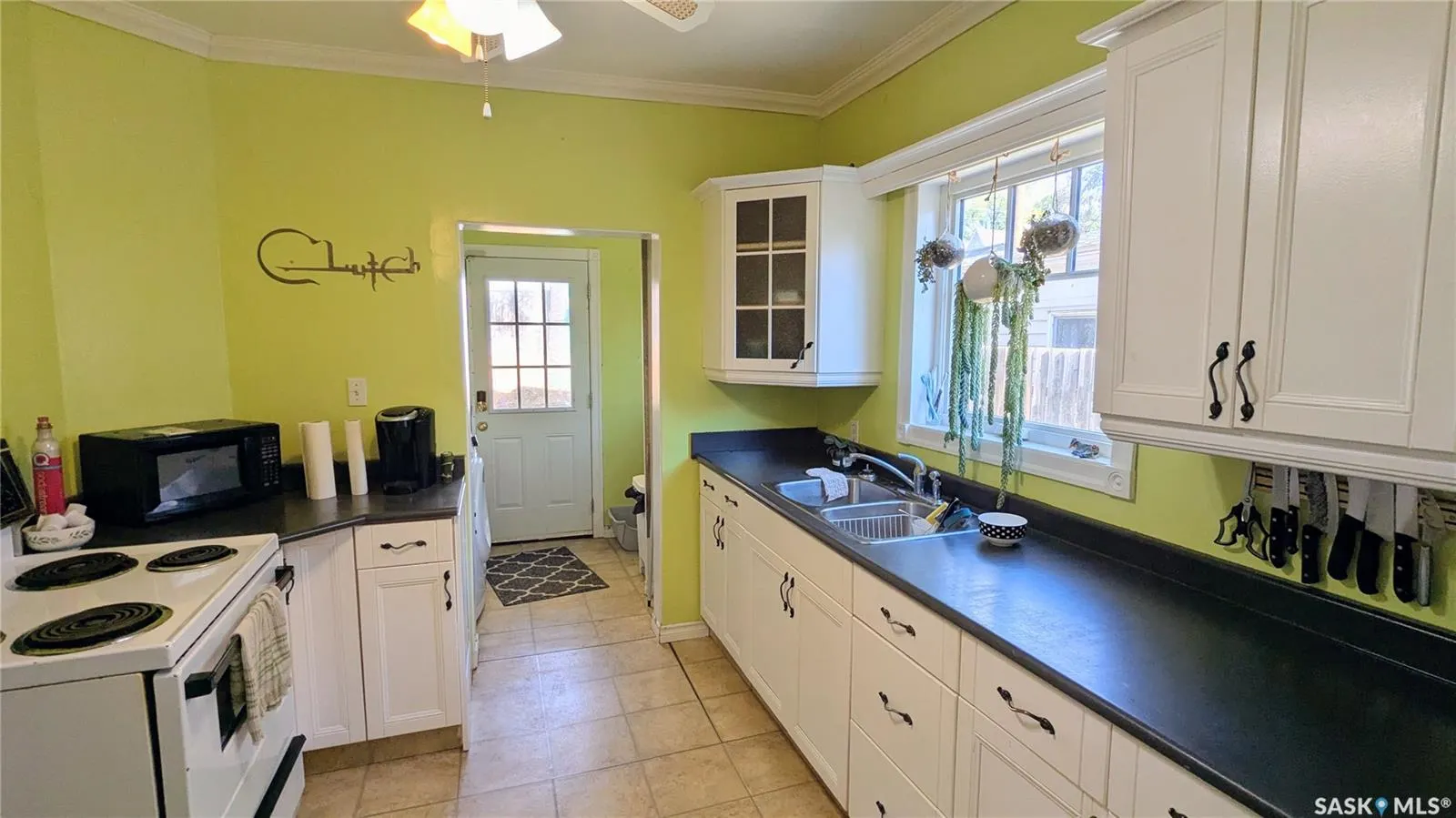 404 25th STREET W