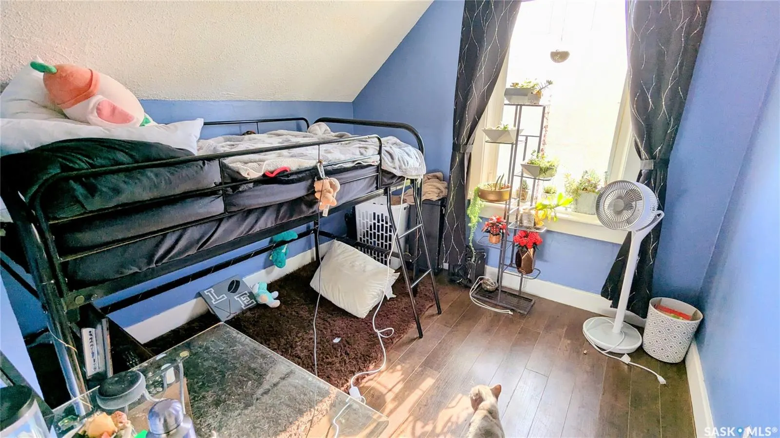 404 25th STREET W