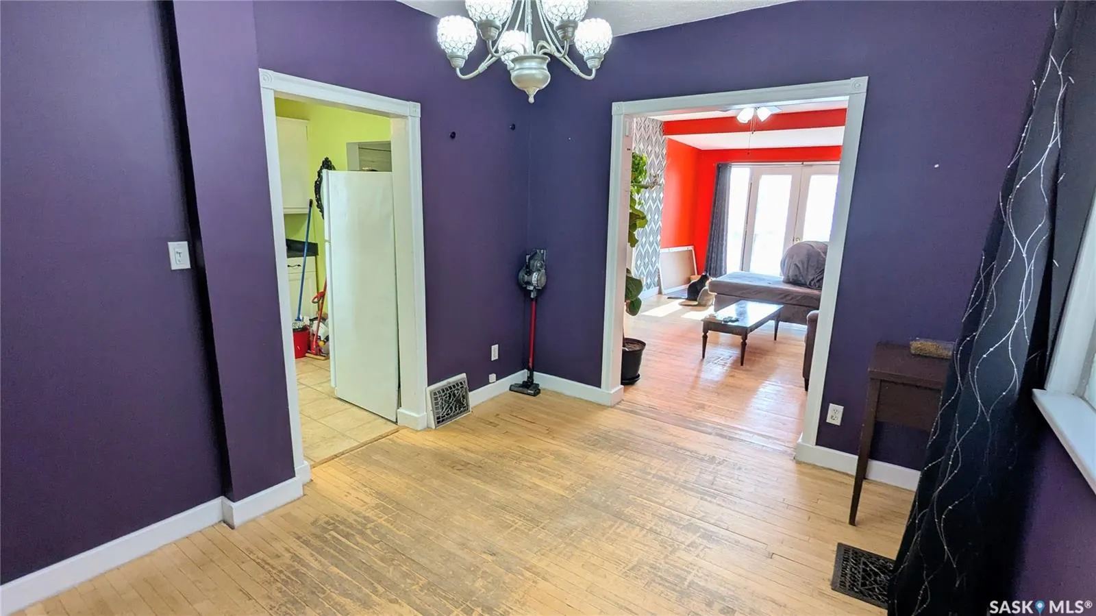 404 25th STREET W
