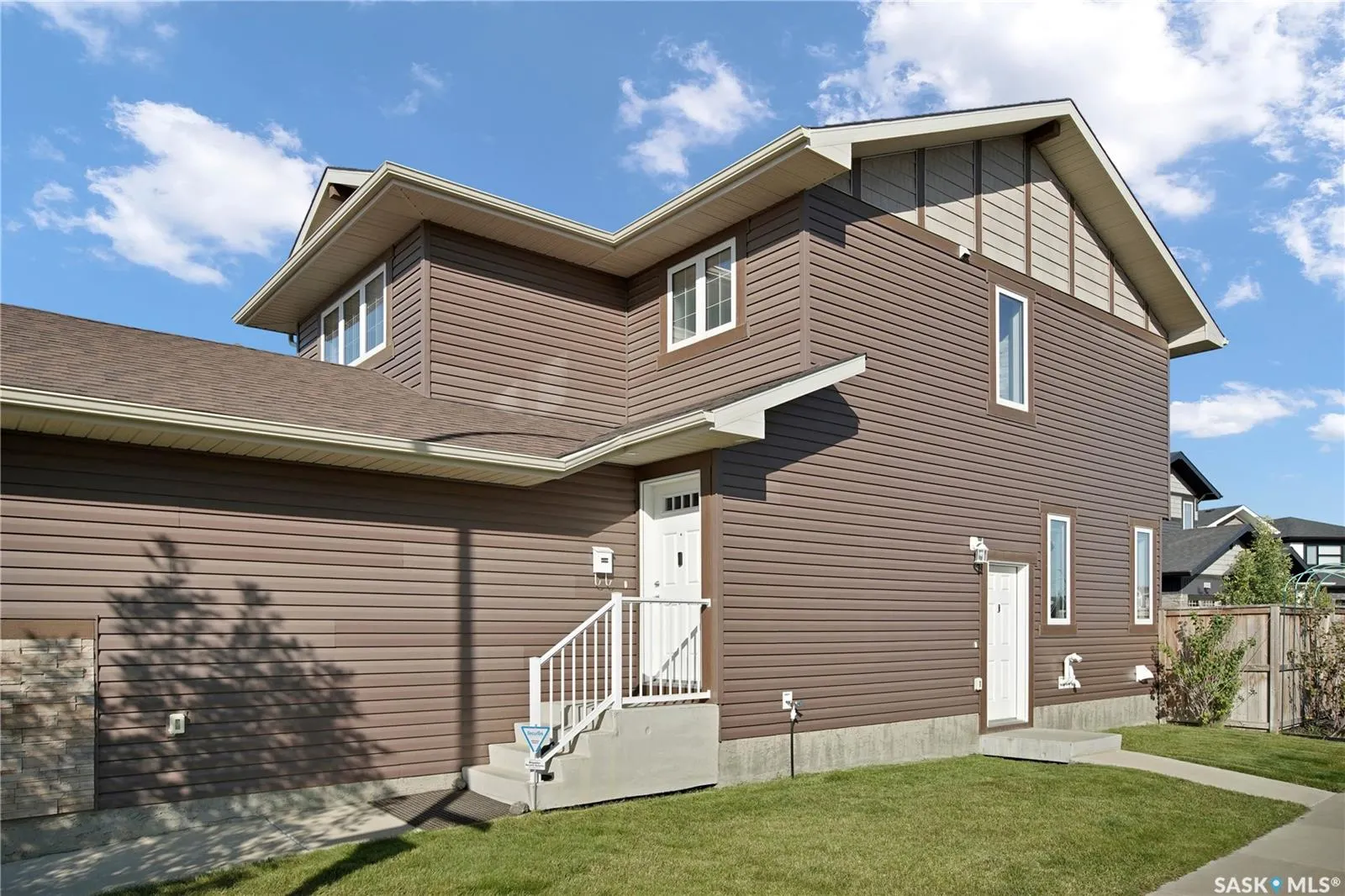 251 Underhill WAY