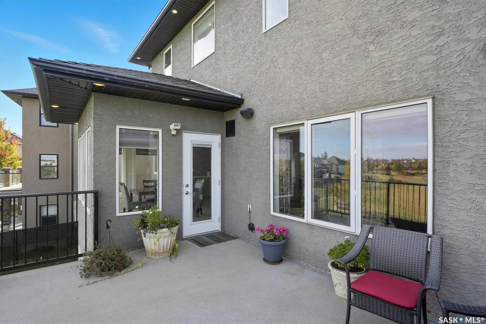 106 Thode AVENUE