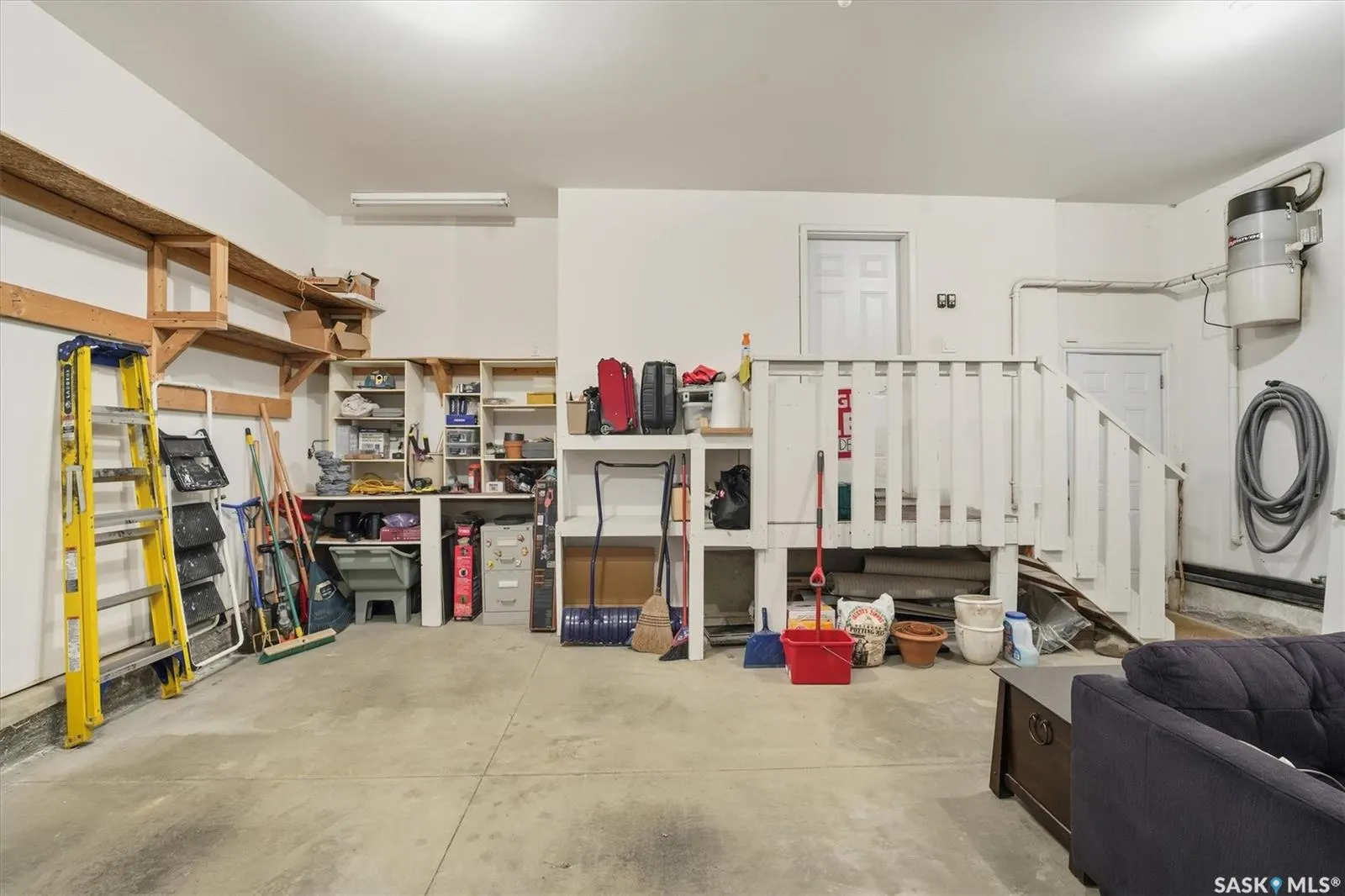 106 Thode AVENUE