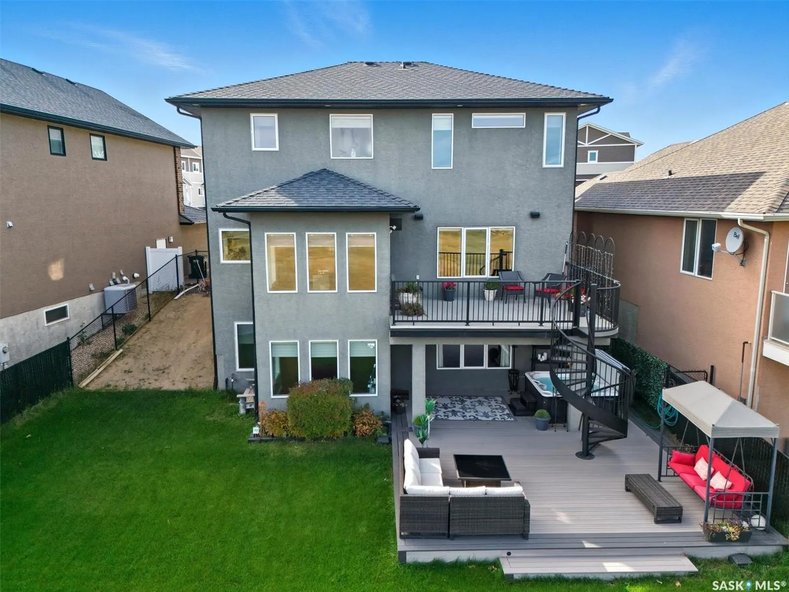 106 Thode AVENUE
