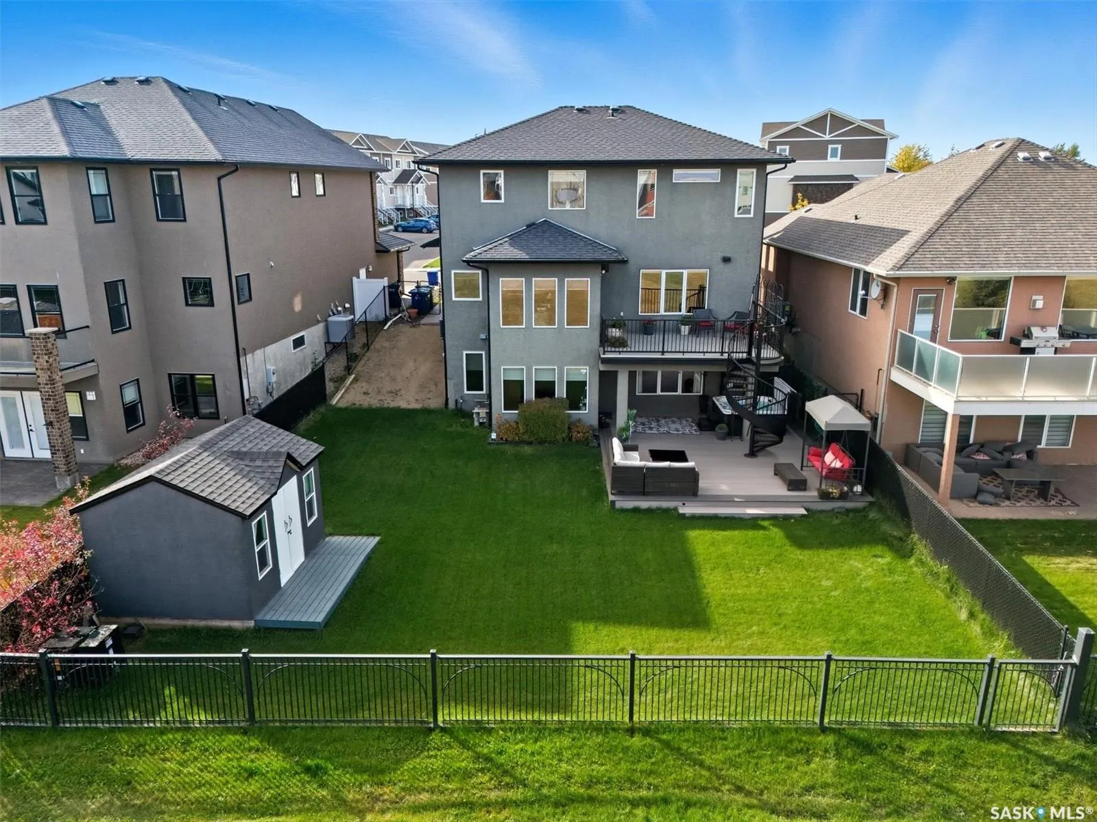 106 Thode AVENUE