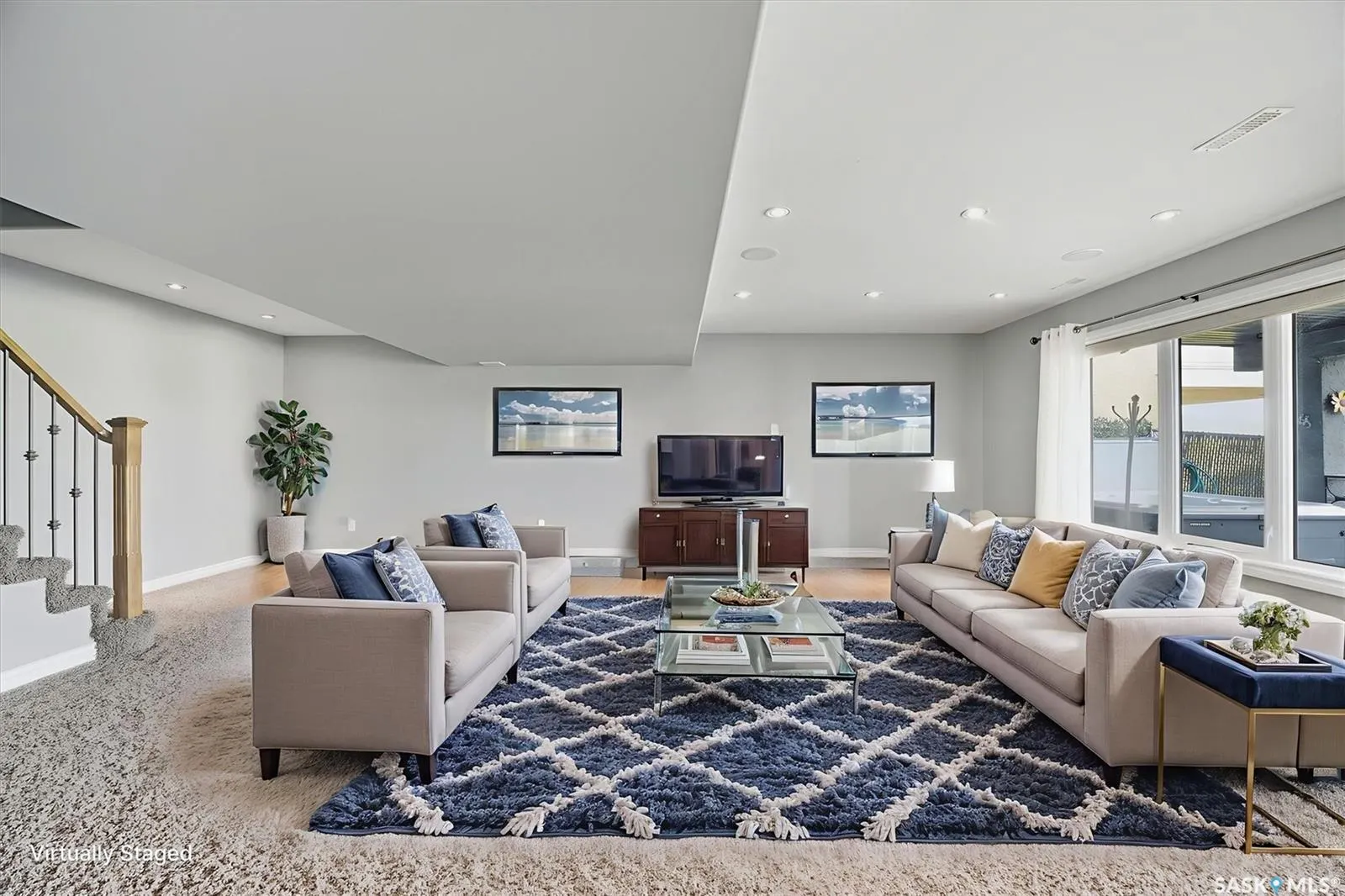 106 Thode AVENUE