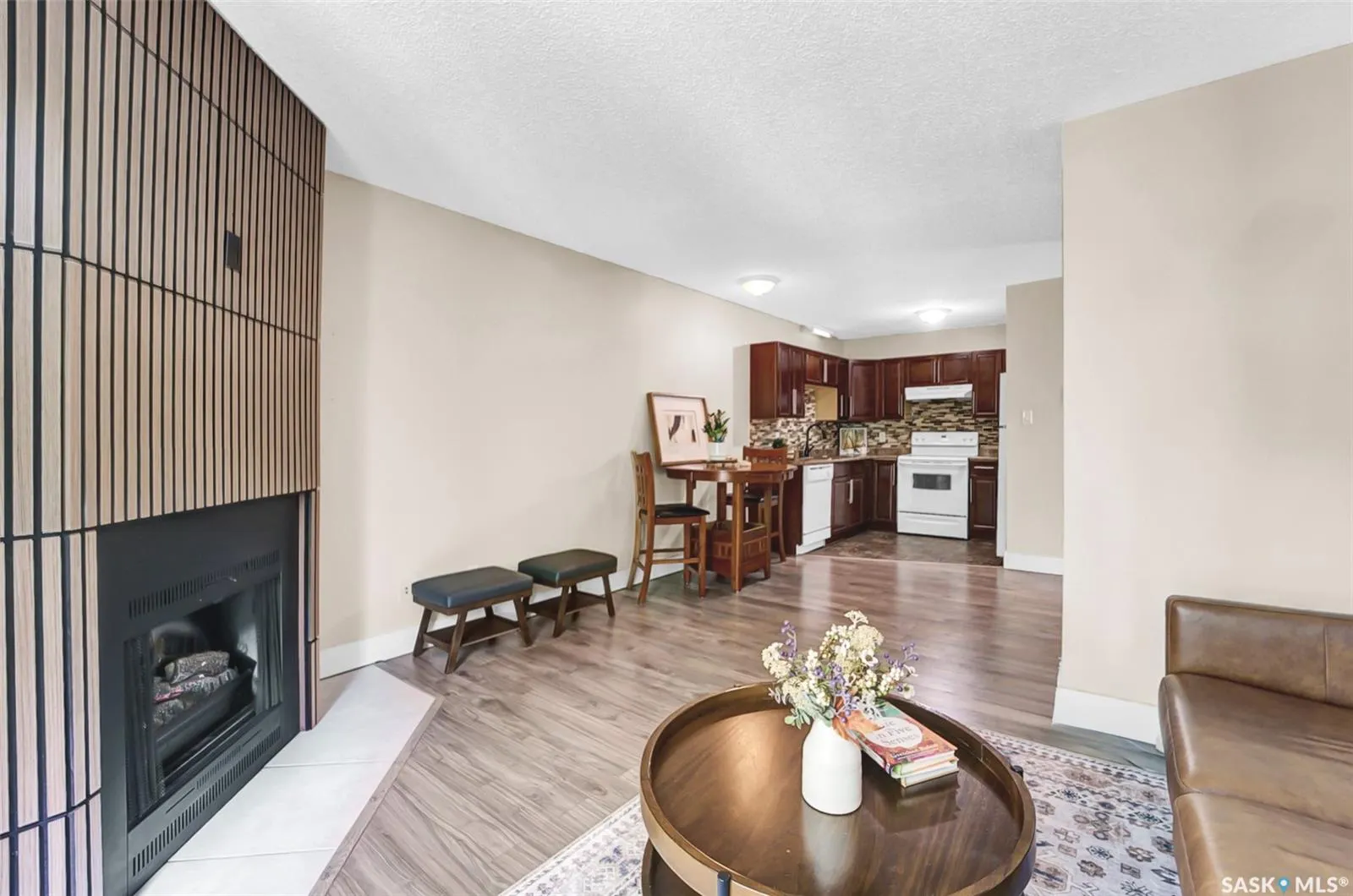 512 4TH AVENUE N, #401