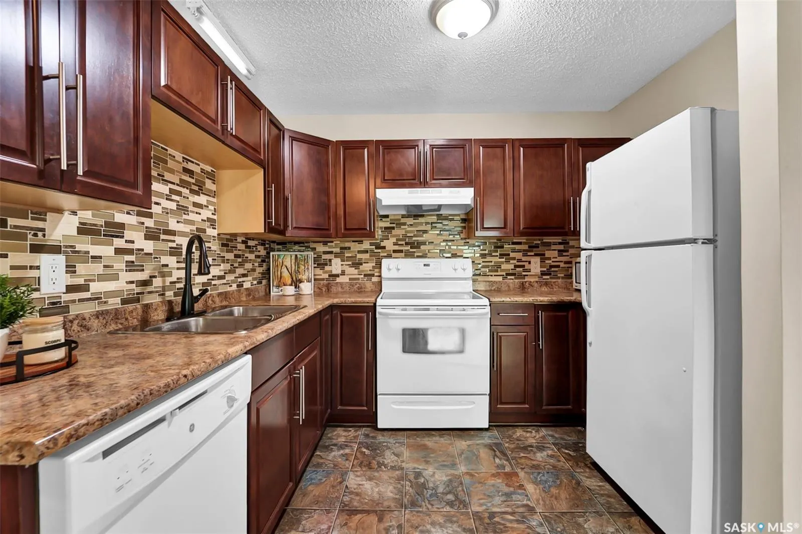 512 4TH AVENUE N, #401