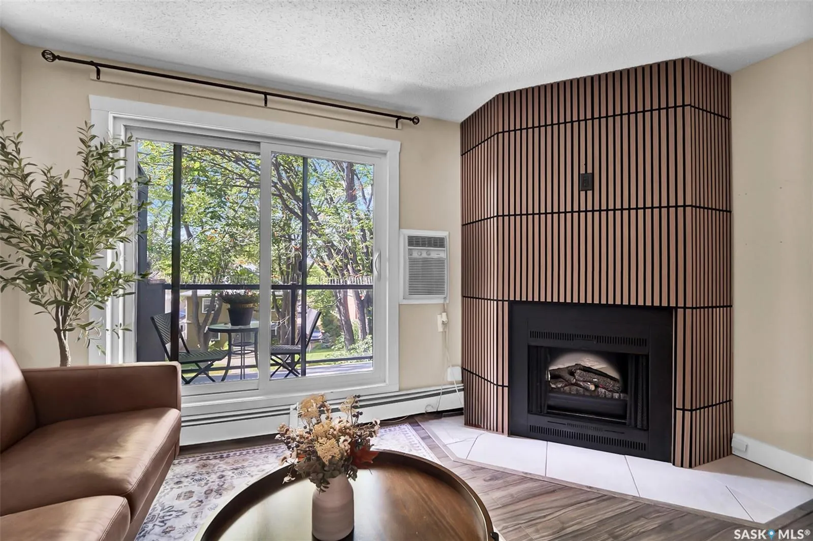 512 4TH AVENUE N, #401
