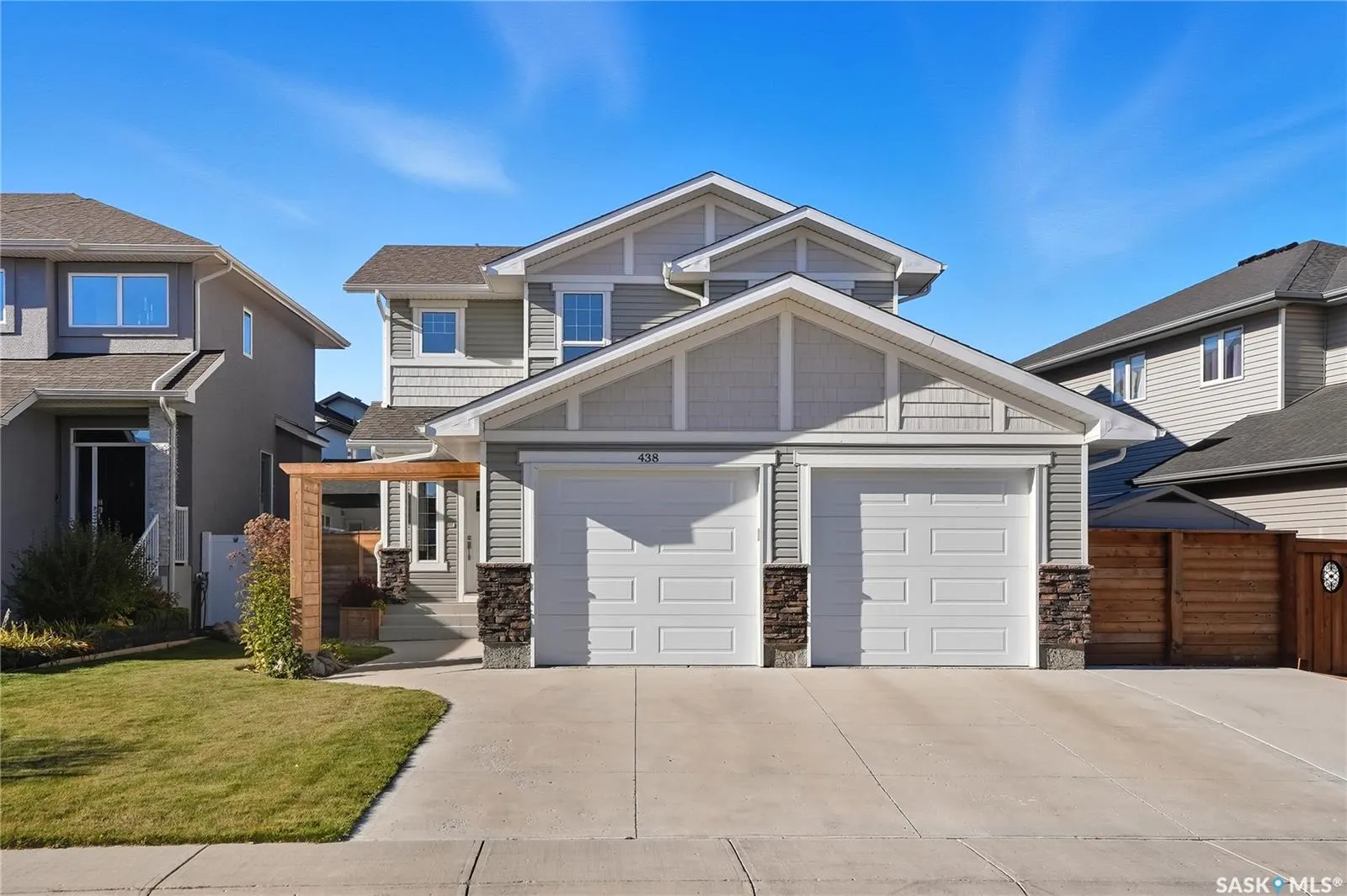 438 Flynn LANE