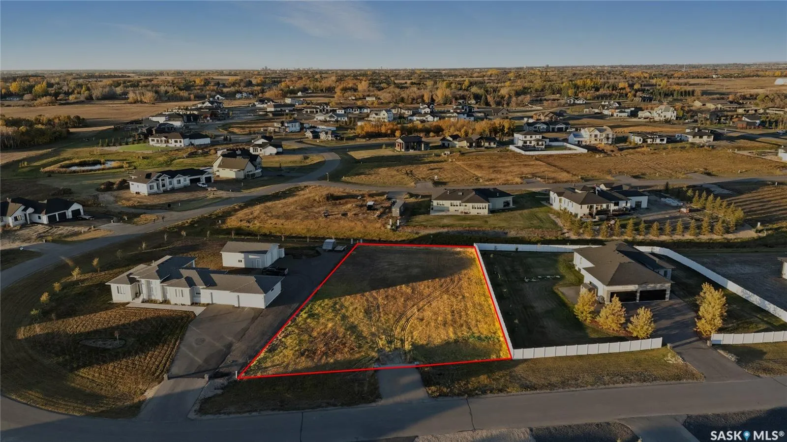 235 Edgemont CRESCENT