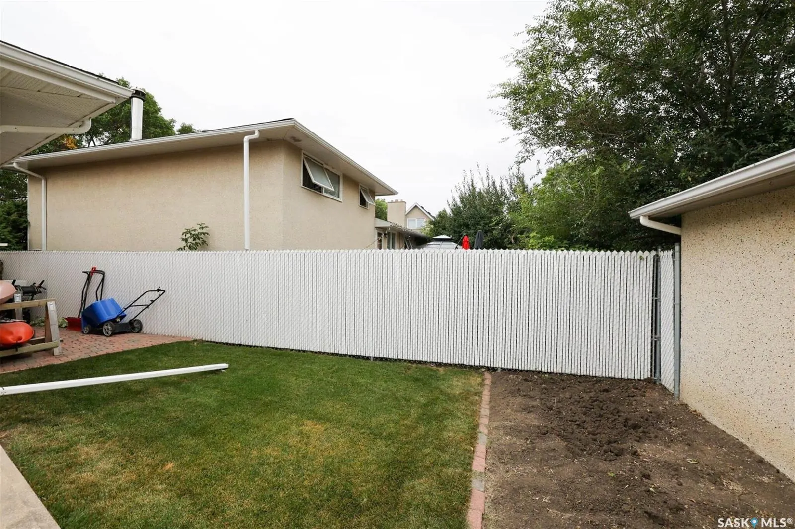 50 Selby CRESCENT