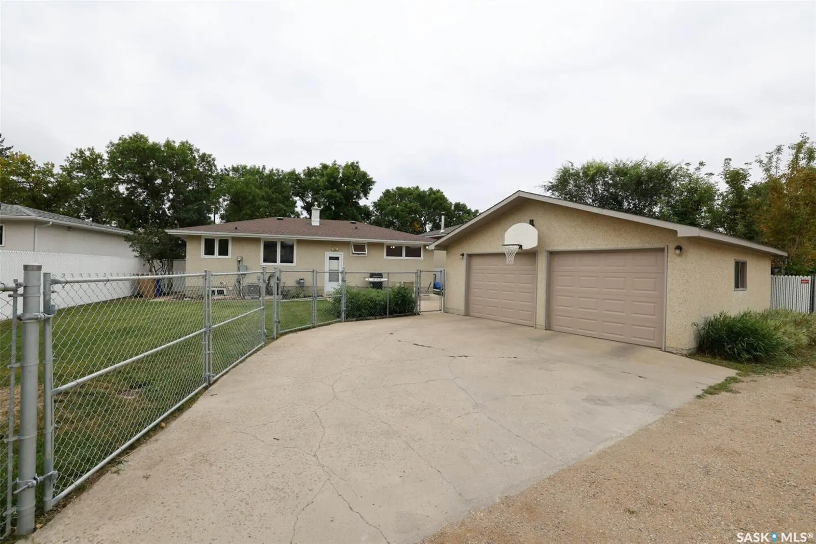 50 Selby CRESCENT