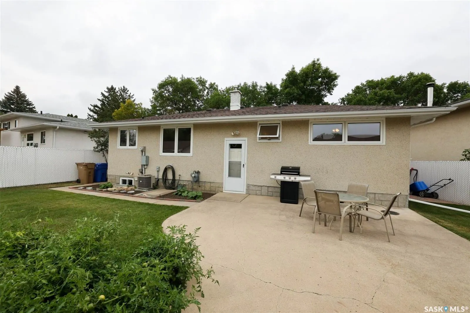 50 Selby CRESCENT