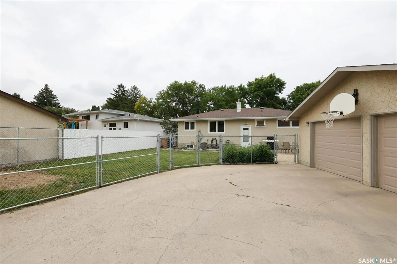 50 Selby CRESCENT