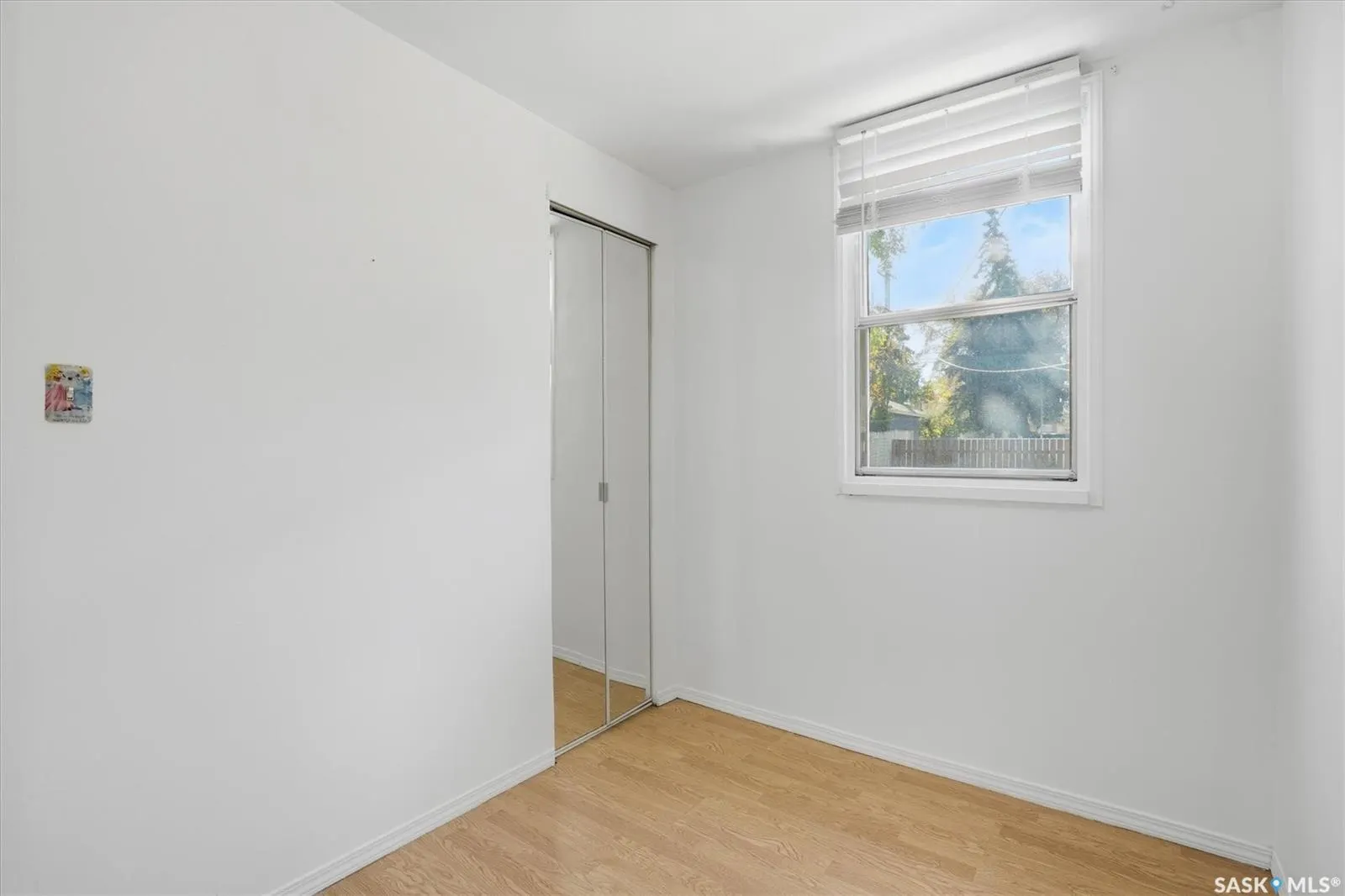 524 2nd STREET E