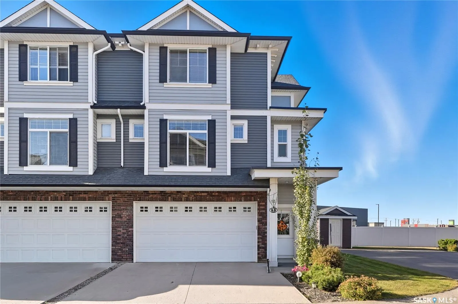 425 Langer PLACE, #12