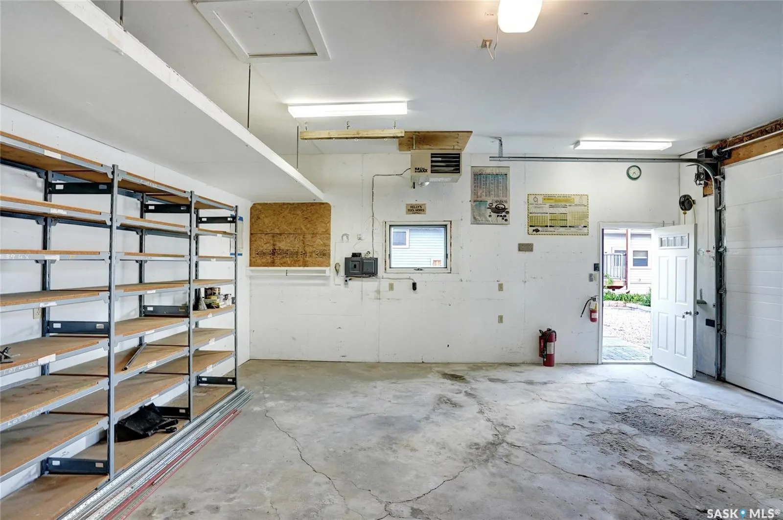 110 3rd AVENUE W