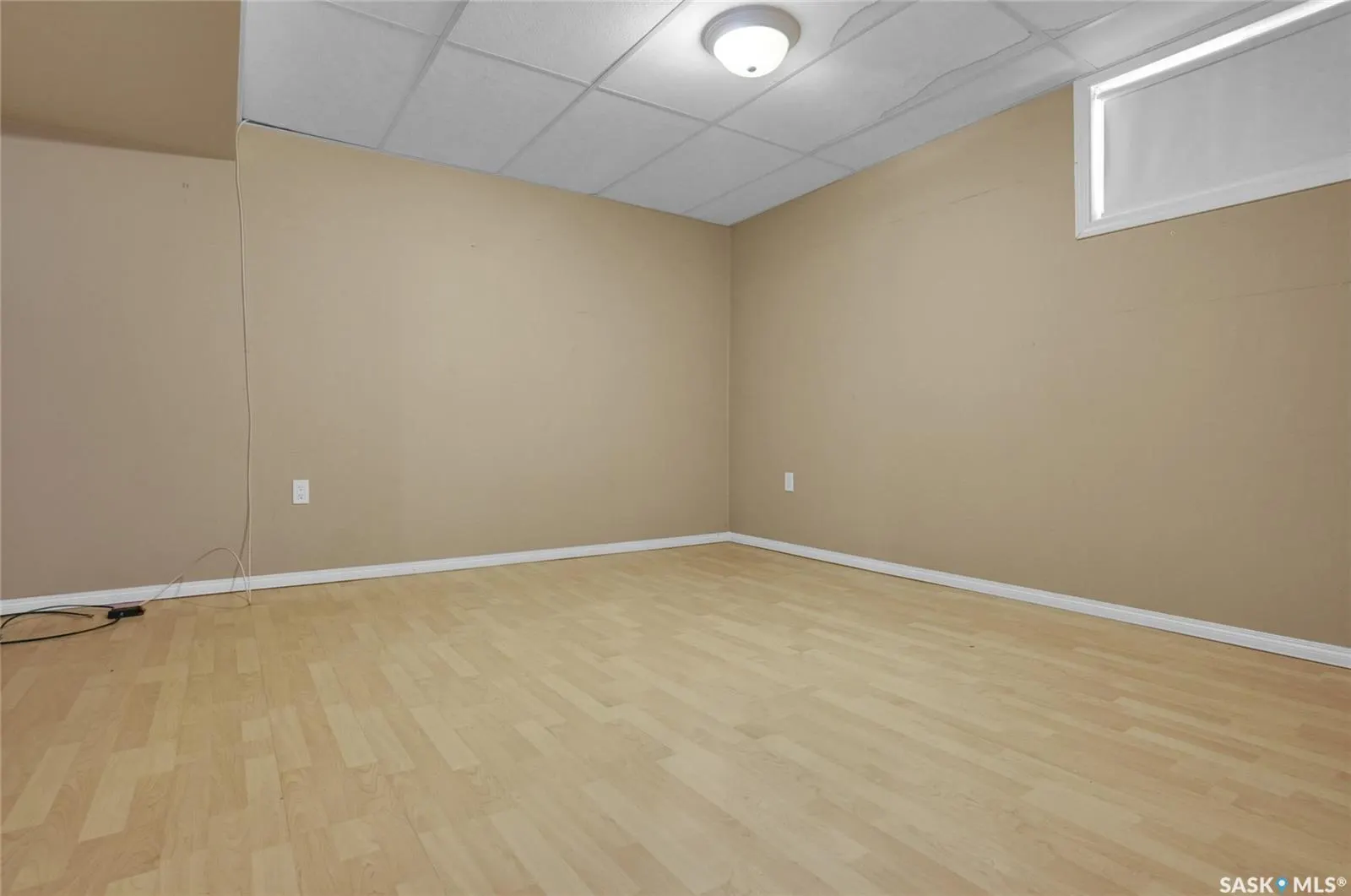 110 3rd AVENUE W