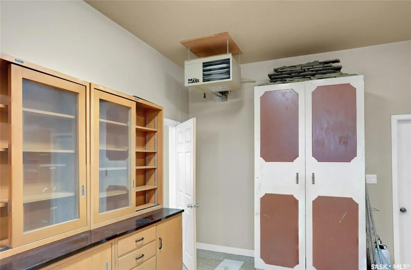 110 3rd AVENUE W
