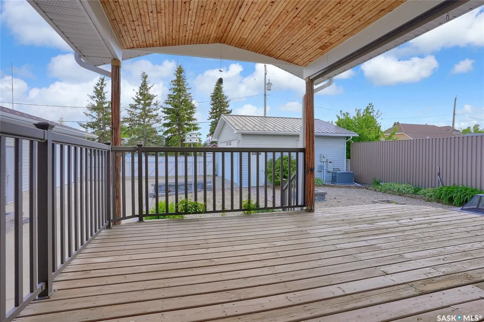 110 3rd AVENUE W
