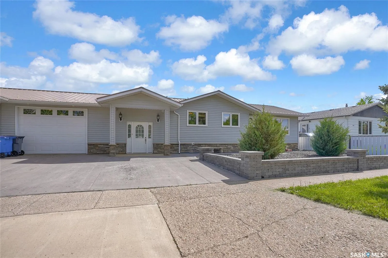 110 3rd AVENUE W