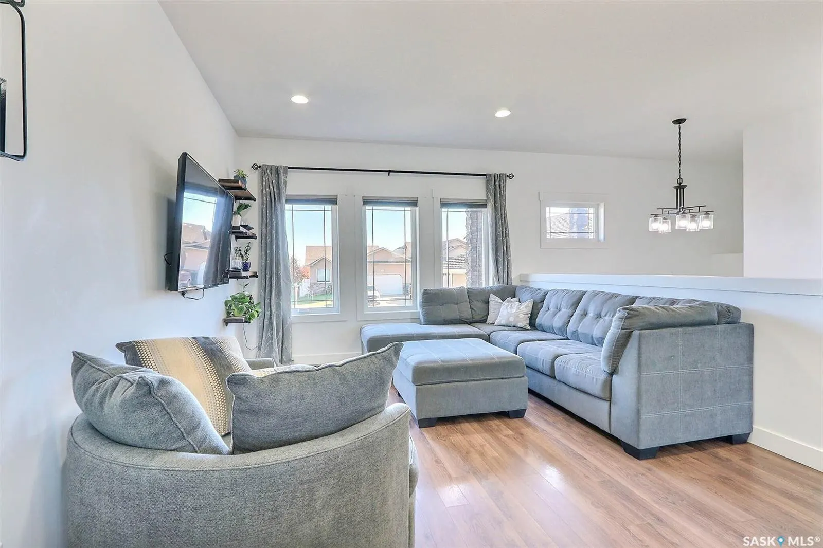 1 Borrowman PLACE