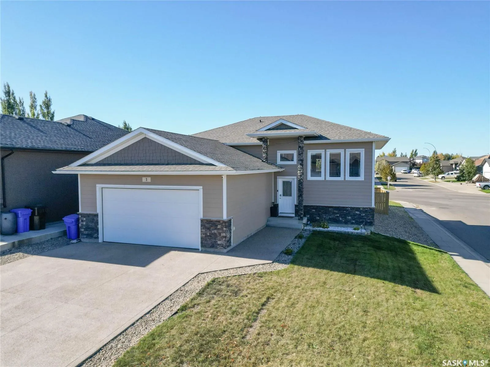 1 Borrowman PLACE