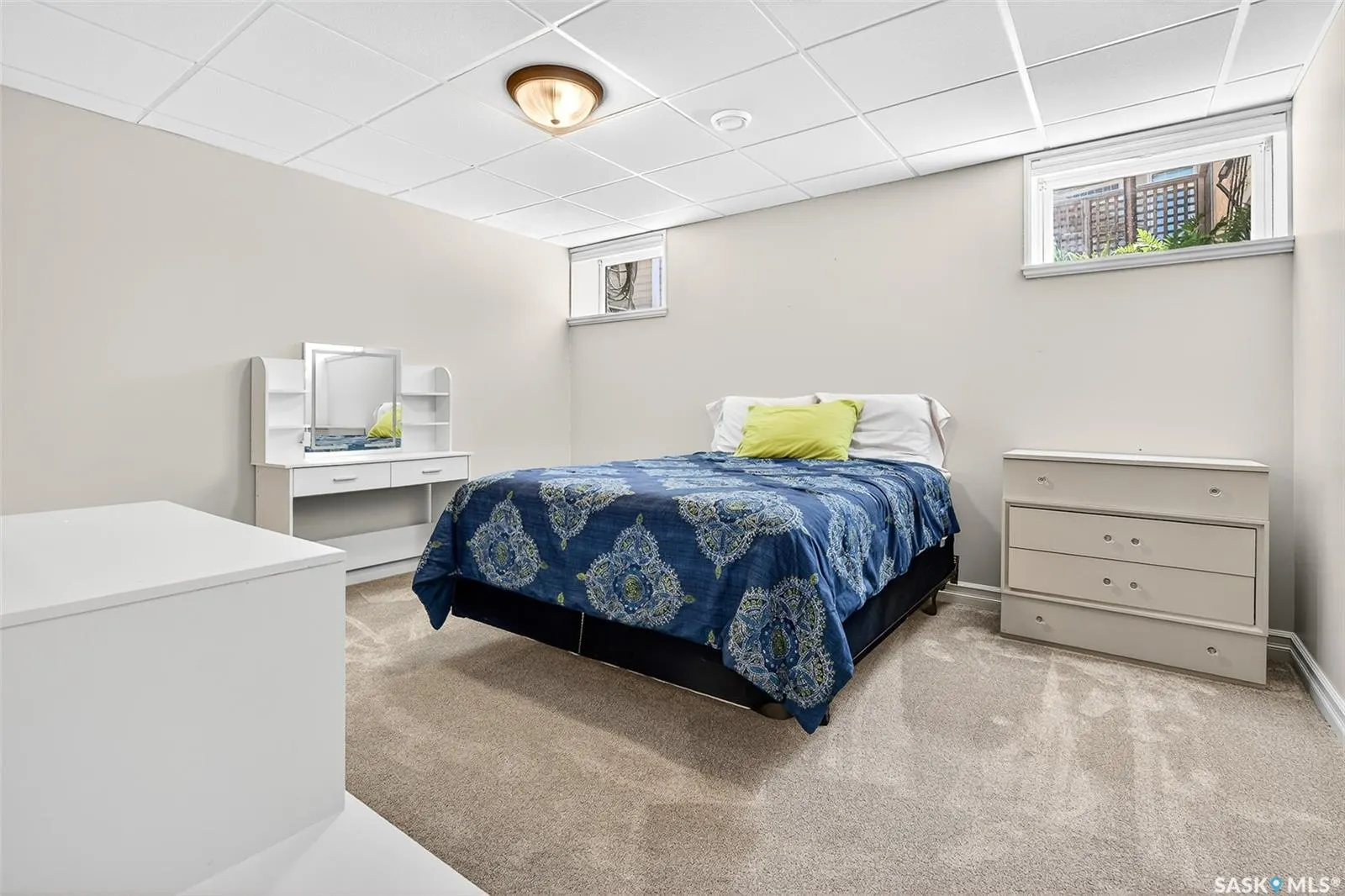 27 Indigo CRESCENT