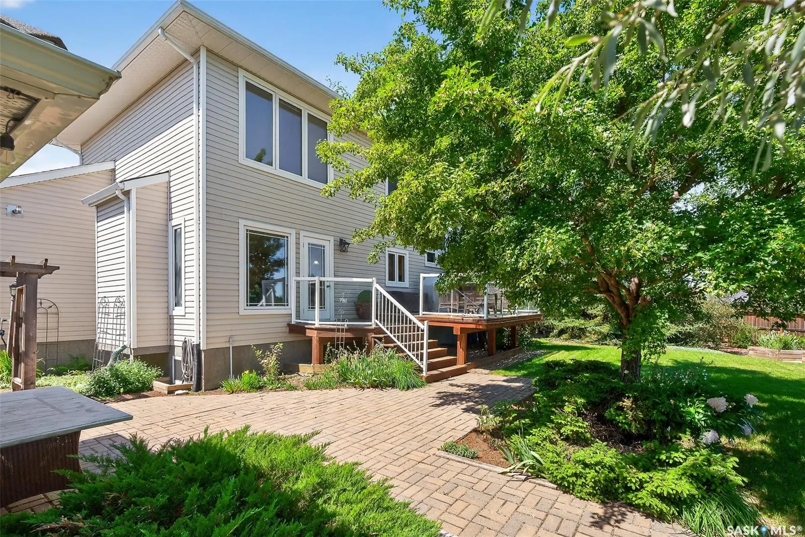 27 Indigo CRESCENT