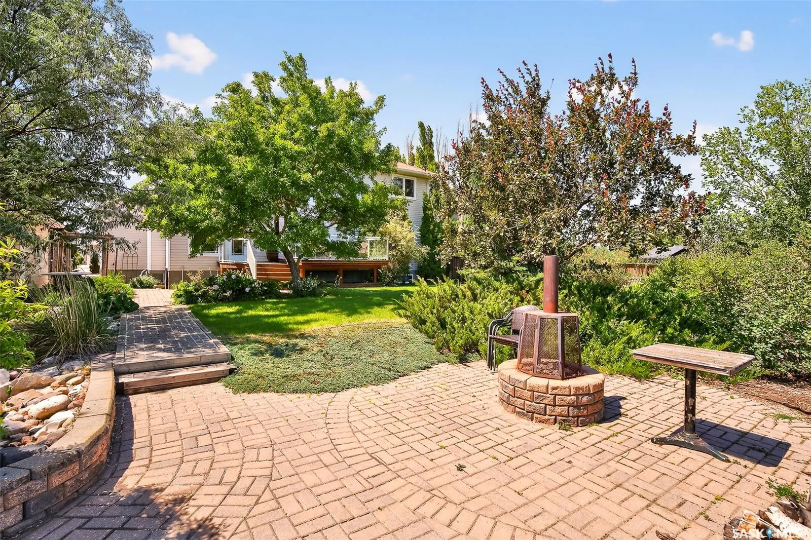 27 Indigo CRESCENT