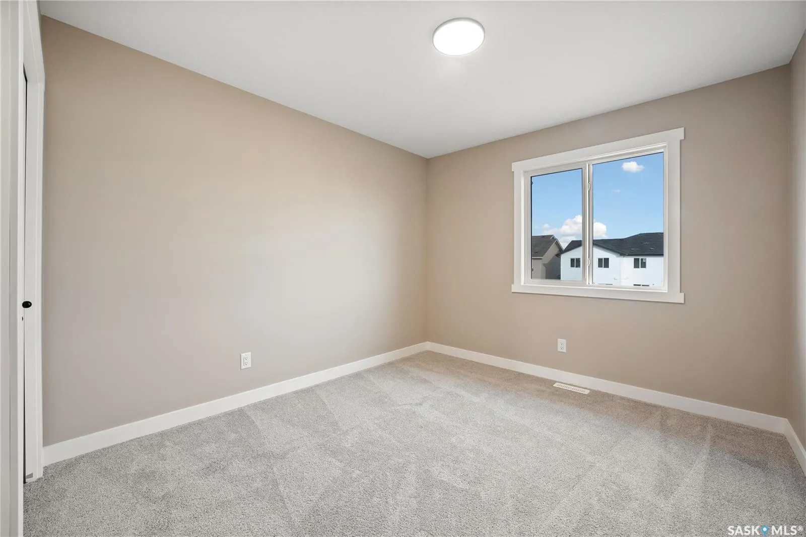 407 Kinloch CRESCENT