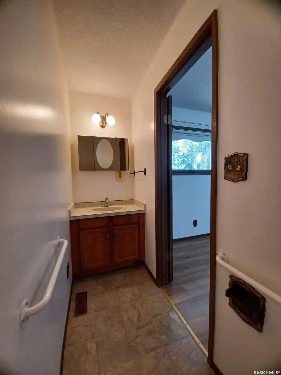 113 5th AVENUE