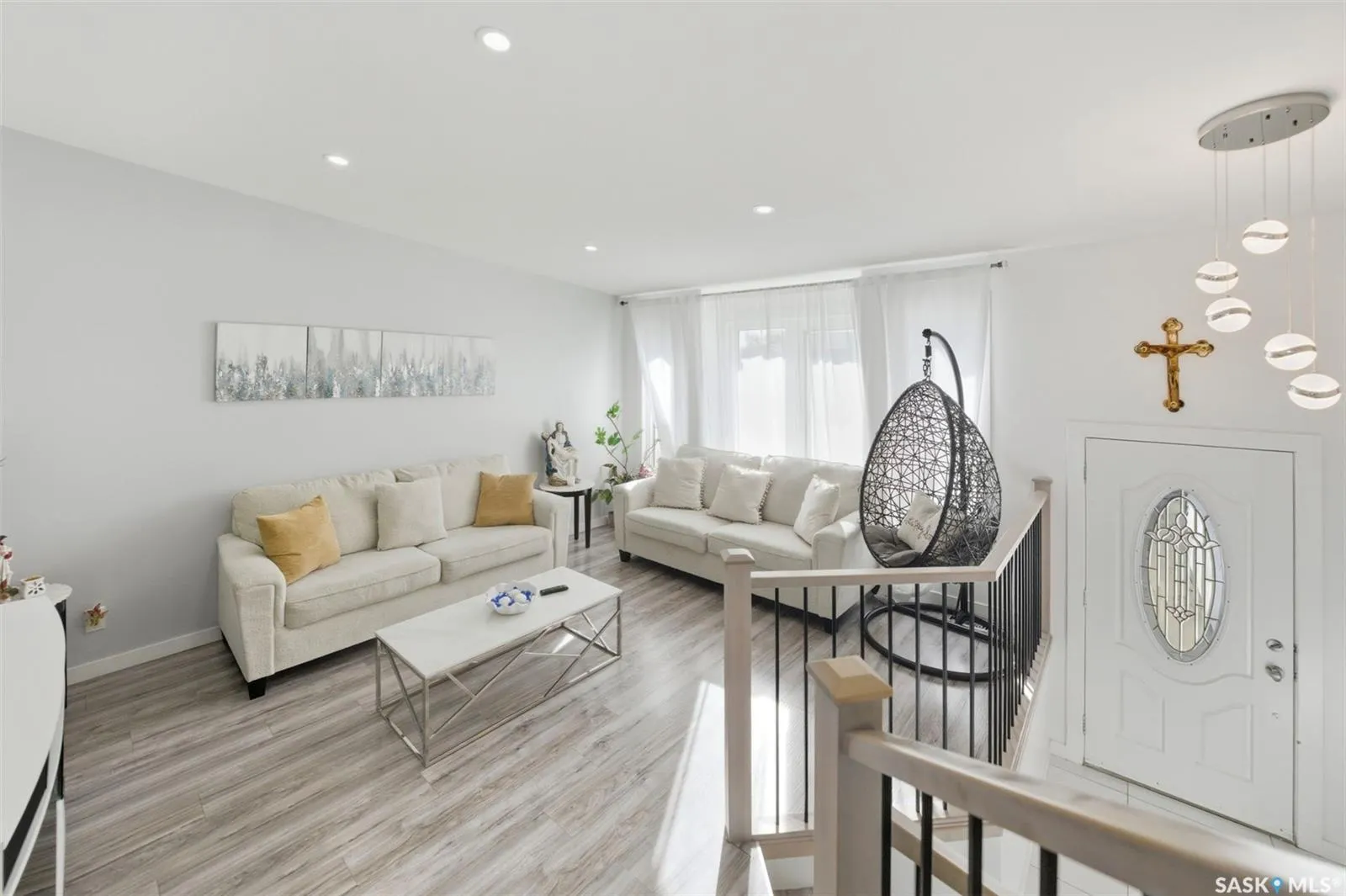 1010 Haslam CRESCENT