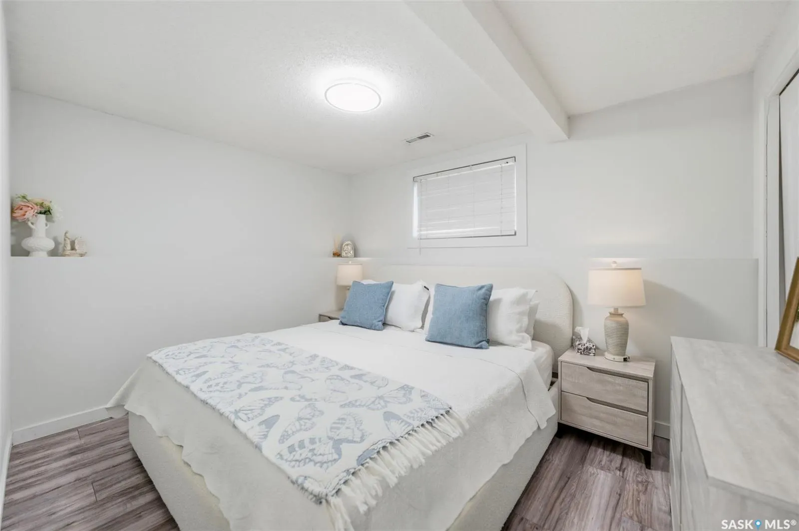 1010 Haslam CRESCENT